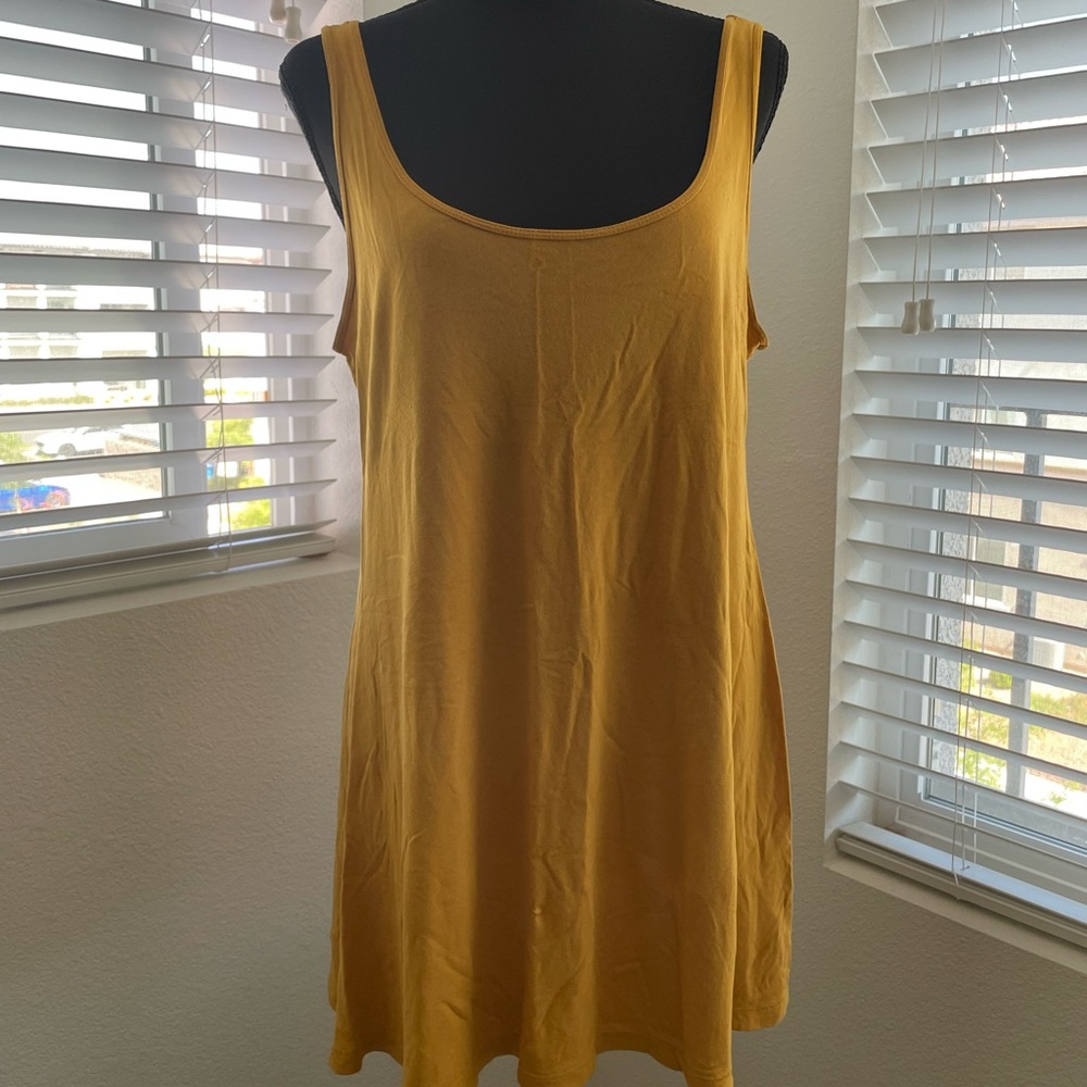 Woman’s Yellow Tunic